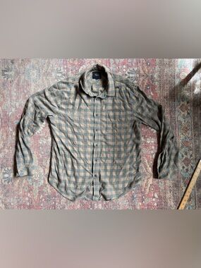 Rails Women’s Large Lennox Charcoal Mire Plaid Button down grey tan